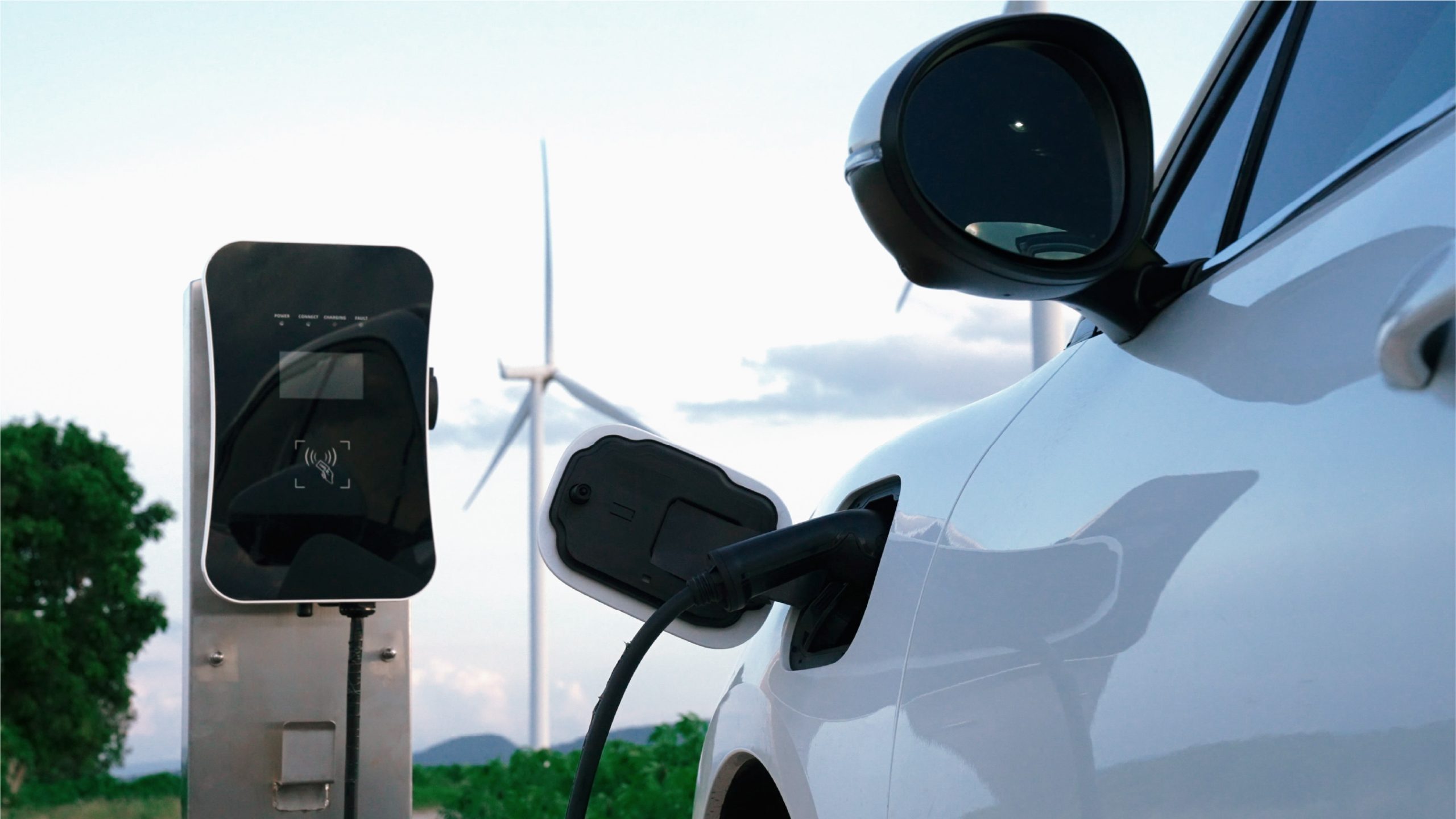 社有車（乗用車）のガソリン車から電気自動車・ハイブリッド車への入れ替えによる燃料消費量の削減